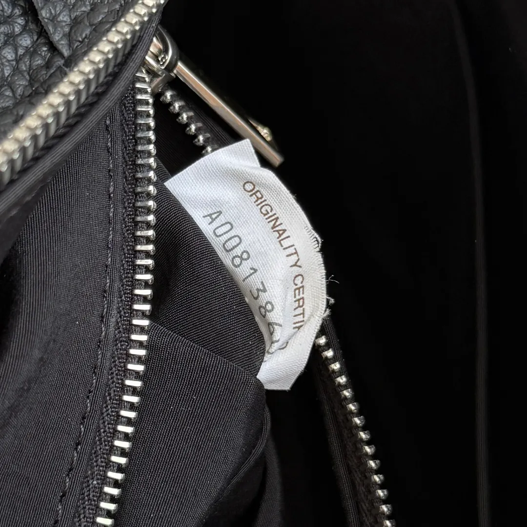 Batch 1260 BOTTEGA VENETA 2024 new INTRECCIATO classic toiletry bag, the choice of discerning people. The low-key luxury quality is the interpretation of its brand. If you like low-key BV, it is the first choice~~ Style number: 729295 Size: 26*13*10cm